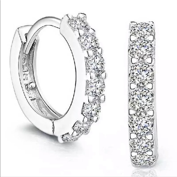 New Sparkling Diamond Circle Hoop Earrings - Picture 3 of 3